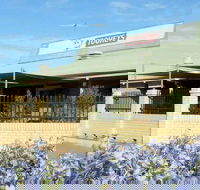 Attfield Tavern - Restaurant Guide