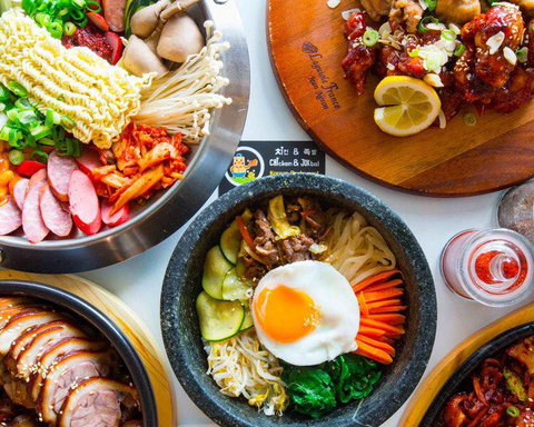 Chicken & Jokbal - Restaurant Guide 0