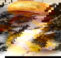 St. Burgs - Caroline Springs - Restaurant Guide