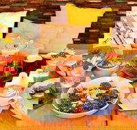 Two Black Birds Cafe - Restaurant Guide