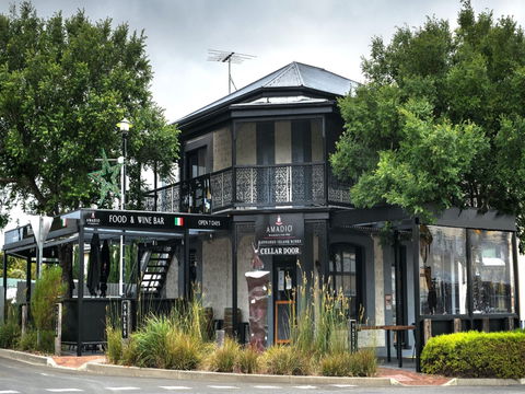 Amadio Wines Kangaroo Island Cellar Door - Restaurant Guide 0