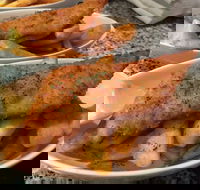 Carraway Pier - Restaurant Guide