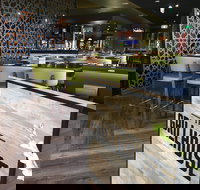 The Racehorse Hotel - Restaurant Guide