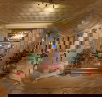 Miles Windsor Hotel - Restaurant Guide