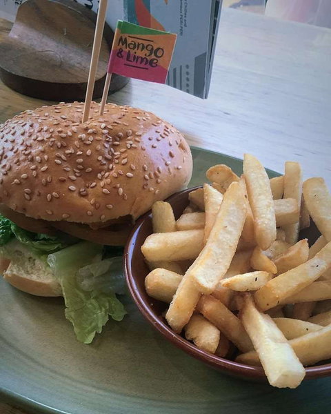 Nando's - Rockingham - Restaurant Guide 0