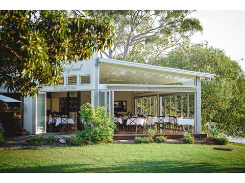 Noosa Waterfront Restaurant - Restaurant Guide 1