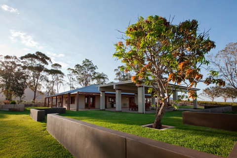 Thomas Allen Wines - Restaurant Guide 2