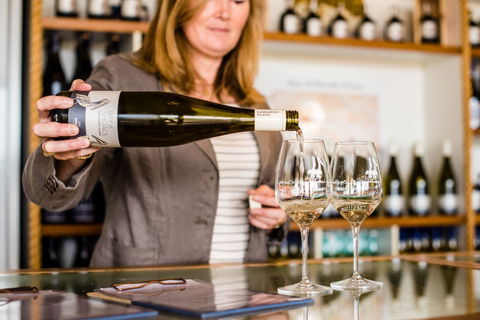 Bay Of Shoals Wines - Restaurant Guide 1