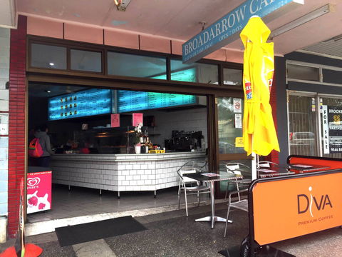Broadarrow Cafe - Restaurant Guide 0