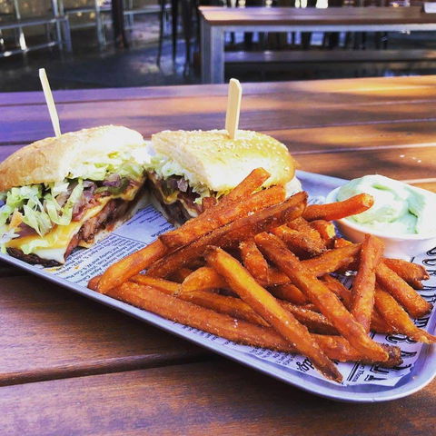 C. Y. O'Connor Village Pub - Restaurant Guide 0