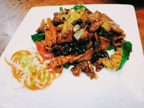 Crystal Dragon - Restaurant Guide 0