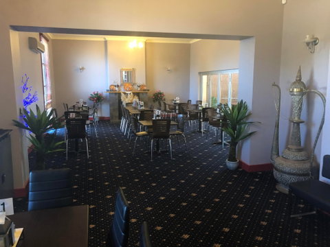 Harts Takeaway/Junction Hotel Peterborough - Restaurant Guide 1
