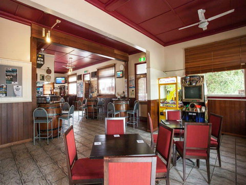 Erringhi Hotel - Restaurant Guide 1