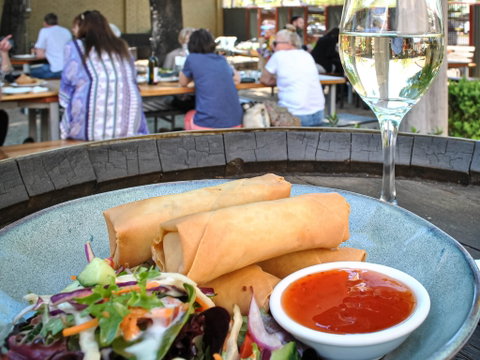 The Delatite Hotel - Restaurant Guide 1