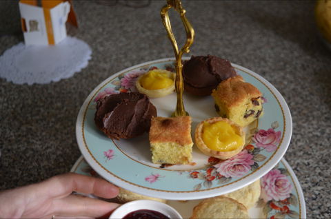 Lazy Teas - Restaurant Guide 1