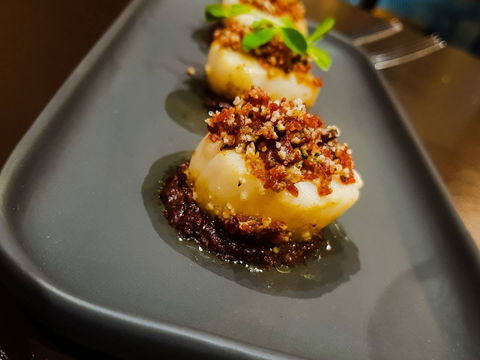 Waves Restaurant - Restaurant Guide 0