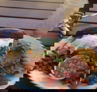 Hardware Cafe - Restaurant Guide