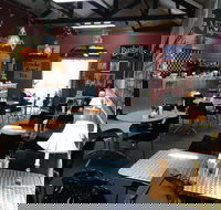 Mai's Kitchen Rules Cafe - Restaurant Guide