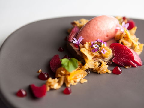 The Peak Restaurant At Spicers Peak Lodge - Restaurant Guide 1