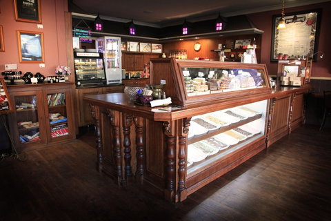 Fudge N Good Coffee - Restaurant Guide 1