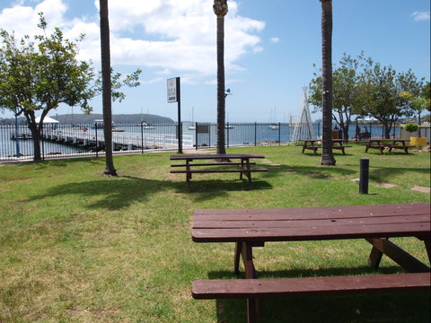 Mariners On The Waterfront Bistro - Restaurant Guide 2