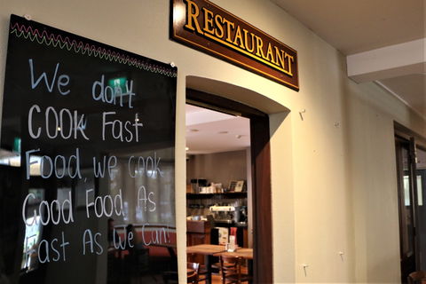 Walsh's Hotel - Restaurant Guide 0