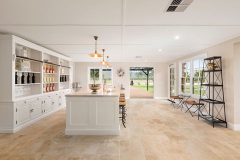1813 Cellar Door - Restaurant Guide 0