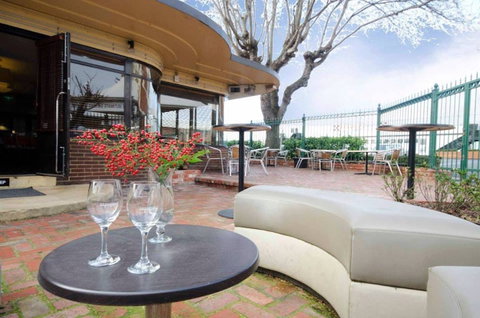 Olive Jones Of Macedon - Restaurant Guide 0