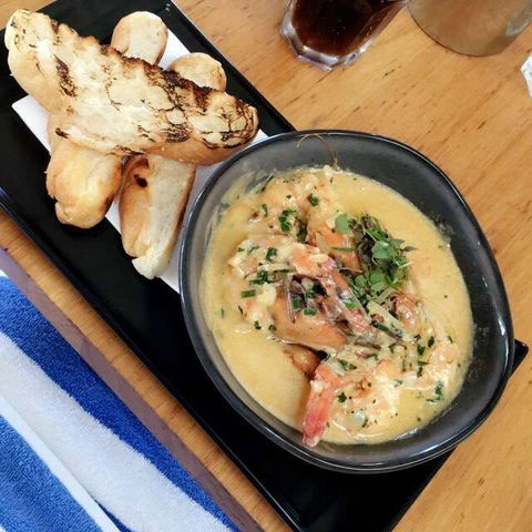 Sails - Restaurant Guide 0
