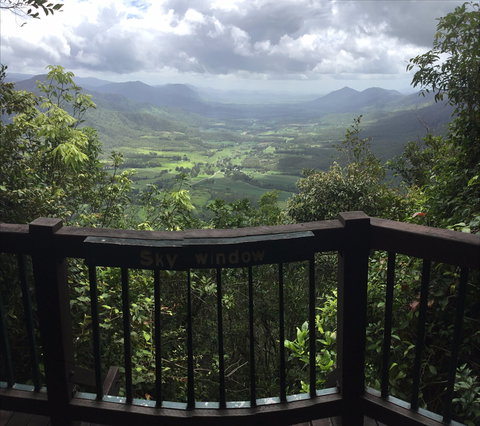 Platypus Lodge Restaurant And Cafe - Restaurant Guide 2