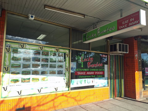 The Deck Bar & Bistro - Restaurant Guide 0