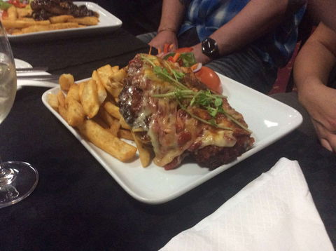 Castle Hotel - Restaurant Guide 0