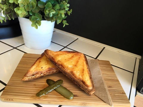 Frontier Coffee House - Restaurant Guide 0