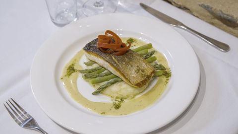 Reillys Long Lunch - Restaurant Guide 2