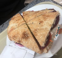 The Green Double Decker - Restaurant Guide