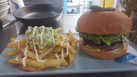 Burger Pl8  - Jindalee - Restaurant Guide 0