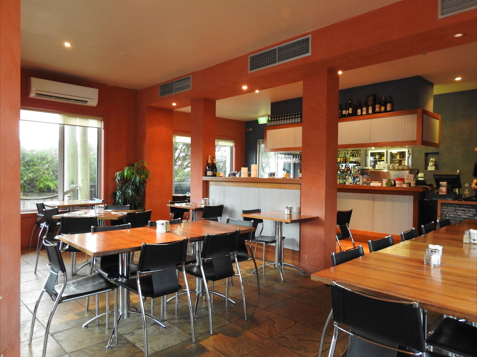  Restaurant Guide
