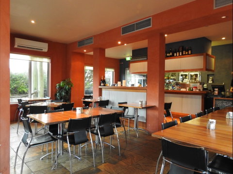 Waves Cafe, Bar And Restaurant - Restaurant Guide 0