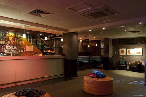 Chicken Legends And Seafood - Restaurant Guide 0