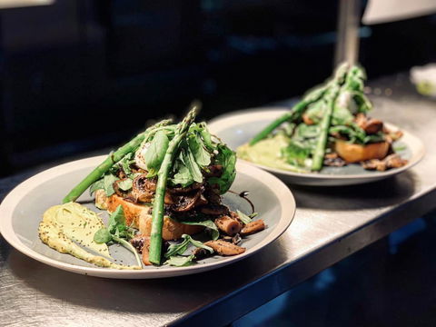 Fresh Point Co. Cafe - Restaurant Guide 0