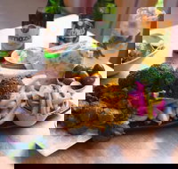 Miss Pickle 1971 - Restaurant Guide