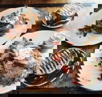 Monday Morning Cafe - Restaurant Guide