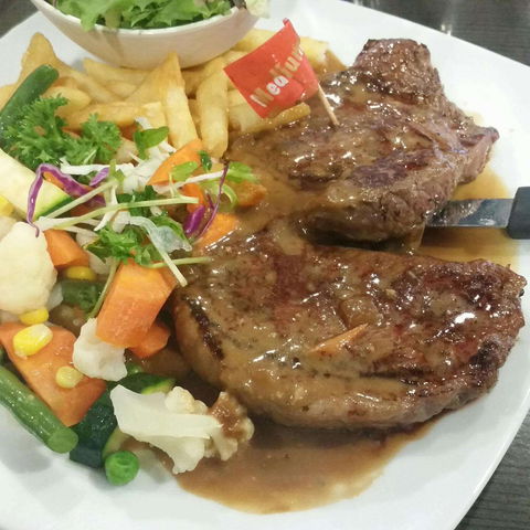 Saltwater Grill - Restaurant Guide 0