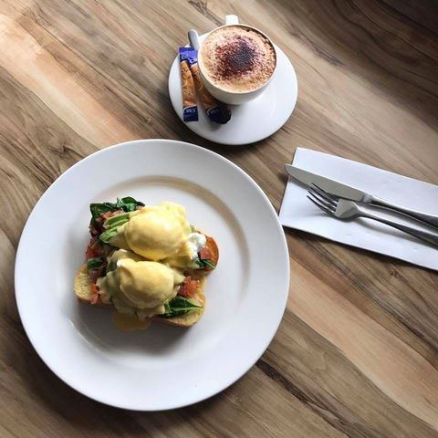 Busby's Cafe Restaurant - Restaurant Guide 0