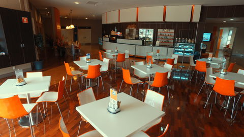 Dunes Cafe - Restaurant Guide 1