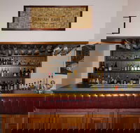 McNevin's Gunyah Restaurant - Restaurant Guide