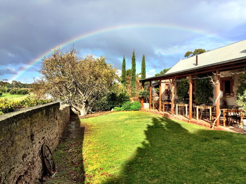 Samuel's Gorge Winery - Restaurant Guide 1