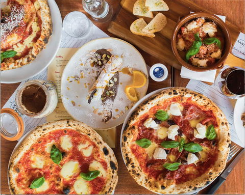 Three Crowns Hotel - Restaurant Guide 0