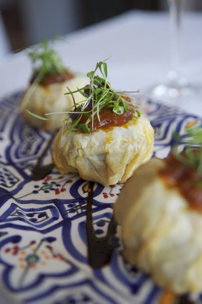 Meeka Restaurant - Restaurant Guide 0