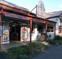 Mogo Fudge and Ice Cream /  Courtyard Cafe / Lots of Lollies Mogo - Restaurant Guide